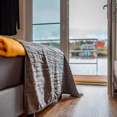 Ботель Two-bedroom Home,