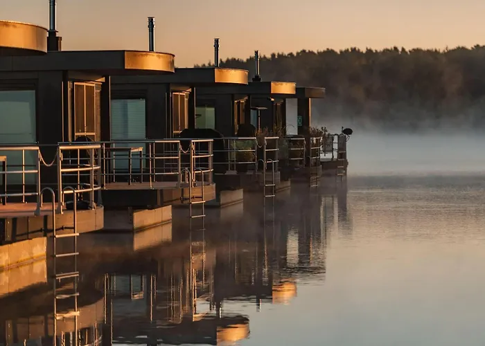 Hotel na wodzie Two-bedroom Home, *